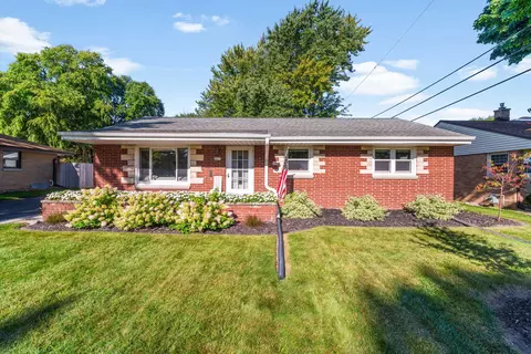 4413 S 62nd, Greenfield, WI 53220