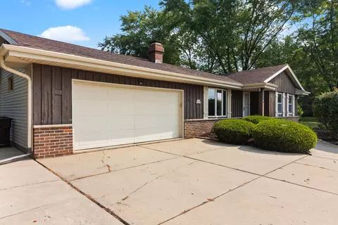 s106w30906 Sandy Bch, Mukwonago, WI 53149