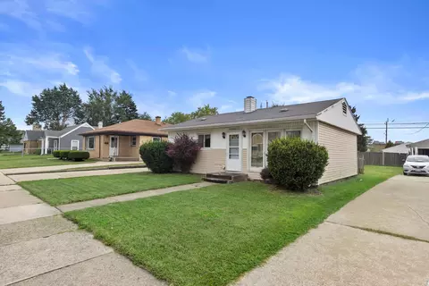 2210 Shoop, Racine, WI 53404