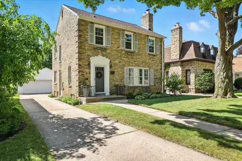 6915 W Hadley, Milwaukee, WI 53210