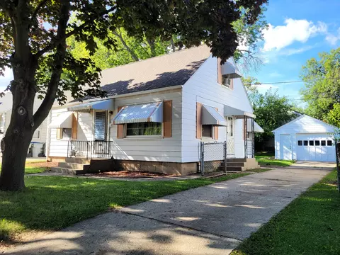 202 E Oklahoma, Milwaukee, WI 53207