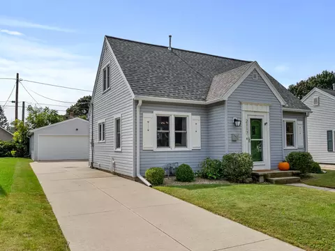 2117 Fairmont, Manitowoc, WI 54220