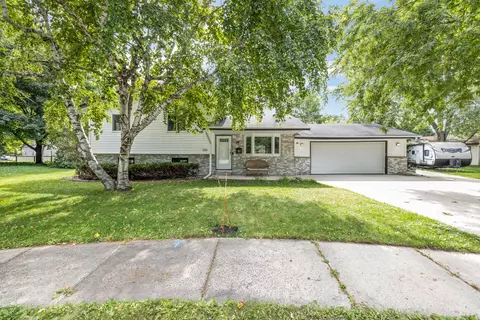 1310 Glen, West Bend, WI 53090