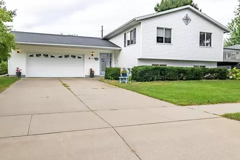 1310 Cherry, Holmen, WI 54636