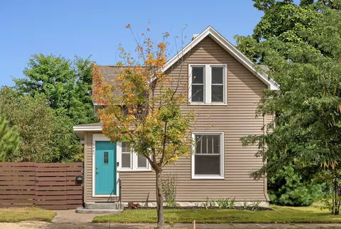 1447 Green Bay, La Crosse, WI 54601