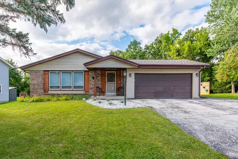 410 Hartwood, Hartland, WI 53029