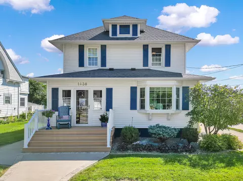 1438 Parkview, Kewaskum, WI 53040