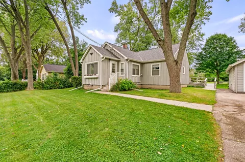 s17w22189 Anoka, Waukesha, WI 53186
