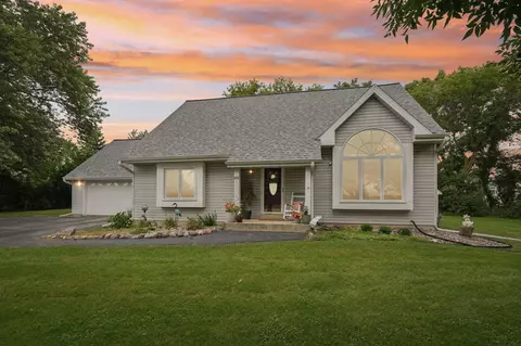 4330 S Calhoun, New Berlin, WI 53151