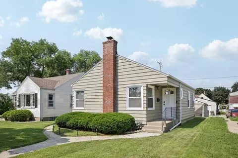 3267 S 25th, Milwaukee, WI 53215