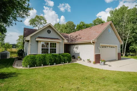 1203 S Wilson, Hartford, WI 53027
