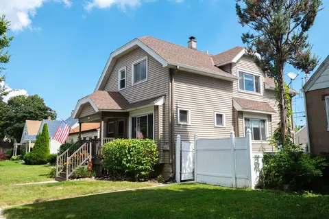 4020 S 1st, Milwaukee, WI 53207