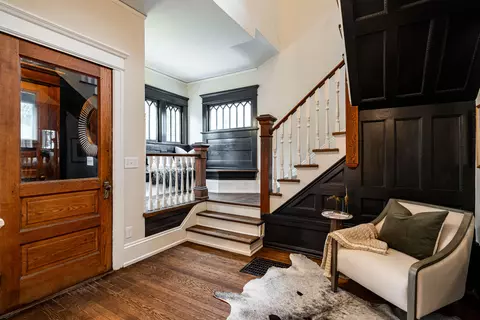2824 N Murray, Milwaukee, WI 53211