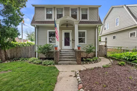 7621 W Hadley, Milwaukee, WI 53222