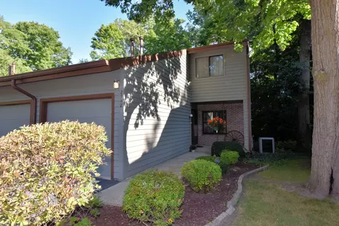 2742 Old Ml, Racine, WI 53405