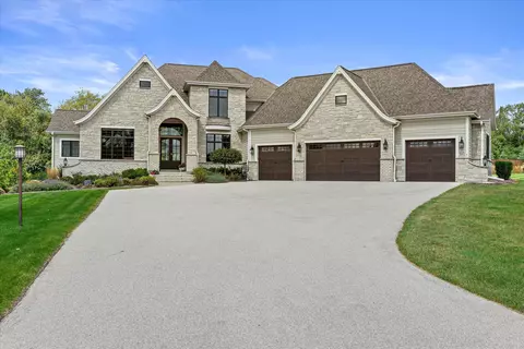w336s981 Riemer, Oconomowoc, WI 53066