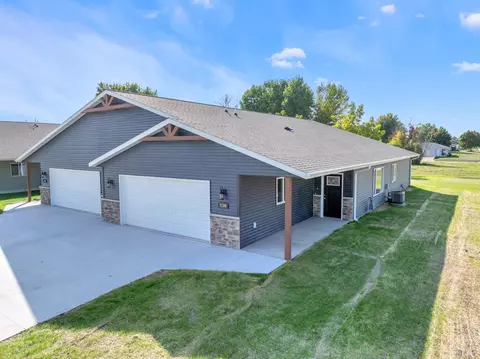 2100 S 21st, Manitowoc, WI 54220