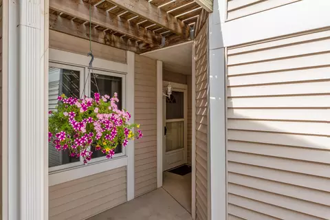 353 Hartford, Hartford, WI 53027