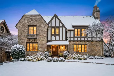 2730 E Menlo, Shorewood, WI 53211