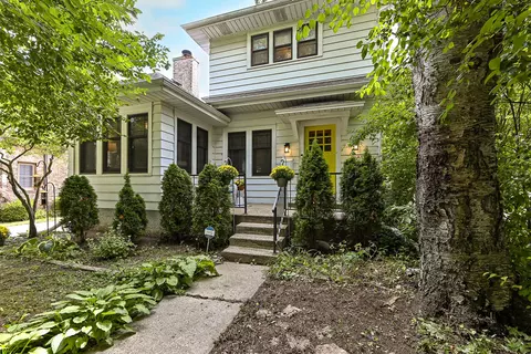 1901 E Beverly, Shorewood, WI 53211