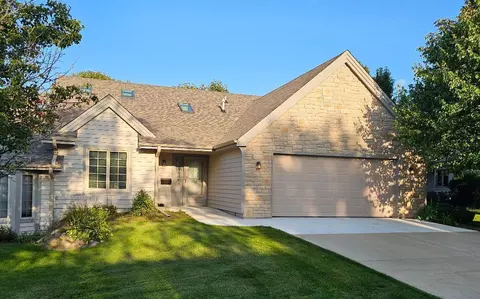 353 Quail Pt, Mount Pleasant, WI 53406