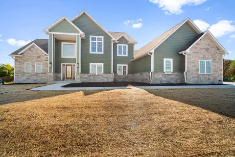 820 Tyler, Richfield, WI 53017
