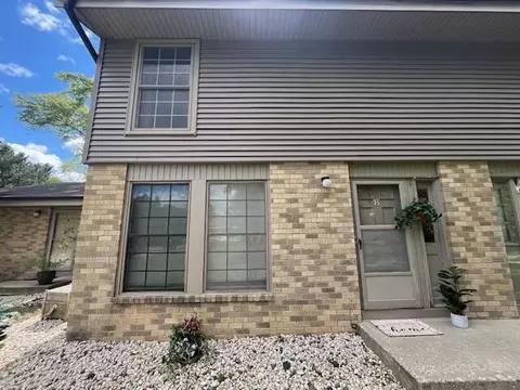 6924 N Raintree #B, Milwaukee, WI 53223