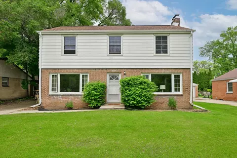10560 W Grantosa, Wauwatosa, WI 53222