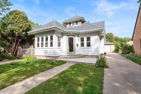 2560 N 65th, Wauwatosa, WI 53213