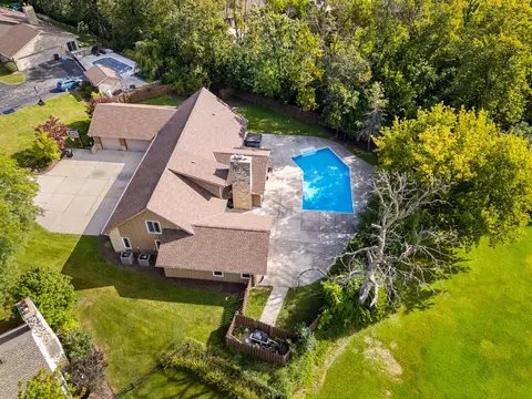 w162n8224 Tamarack, Menomonee Falls, WI 53051