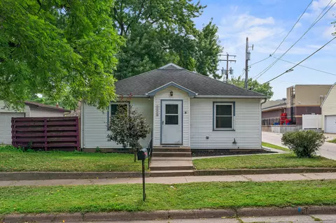 2420 Jackson, La Crosse, WI 54601