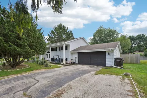 5217 Willowview, Racine, WI 53402