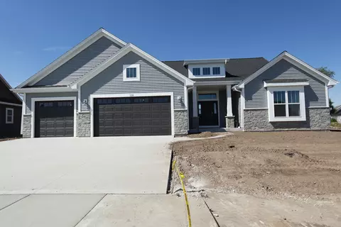 1754 Switchgrass, Oconomowoc, WI 53066