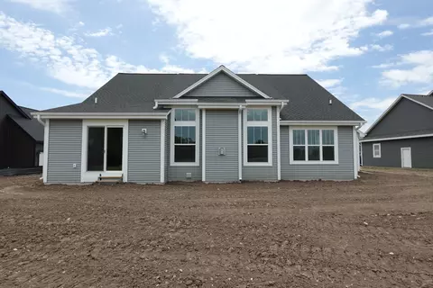 1754 Switchgrass, Oconomowoc, WI 53066