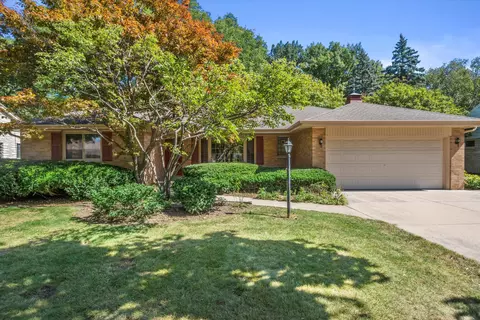 3046 S Stratton, West Allis, WI 53219