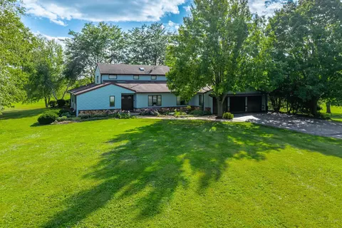 w1315 Cessna Street, Bloomfield, WI 53147