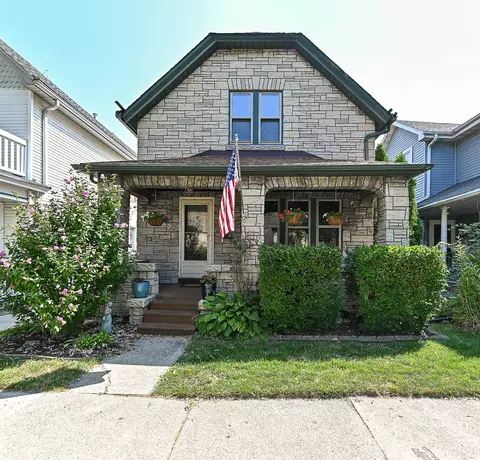 2558 S Williams, Milwaukee, WI 53207