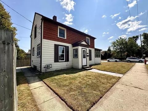 7429 37th, Kenosha, WI 53142