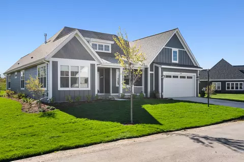 1729 N N Riv, River Hills, WI 53217