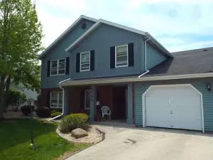 8040 42nd #13A, Kenosha, WI 53142