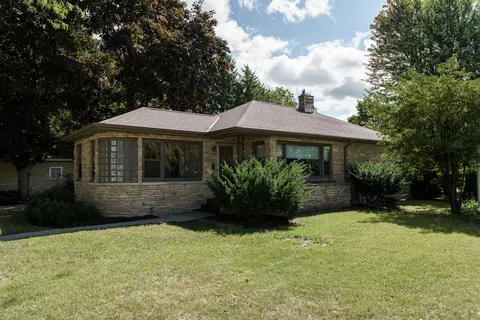 1119 N Fourth, Watertown, WI 53098