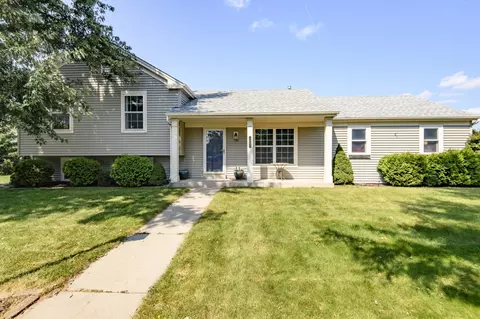 3000 Tanglewood, Waukesha, WI 53189