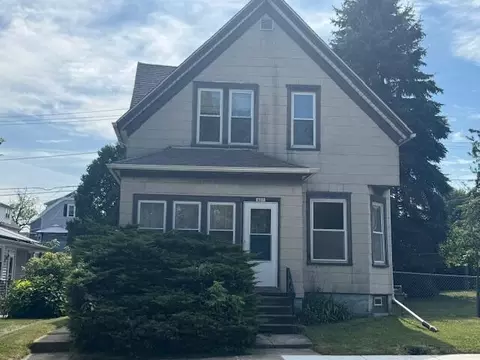 427 Michigan, South Milwaukee, WI 53172