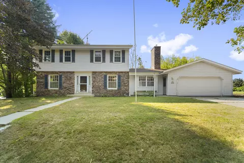 n77w7565 Chestnut, Cedarburg, WI 53012
