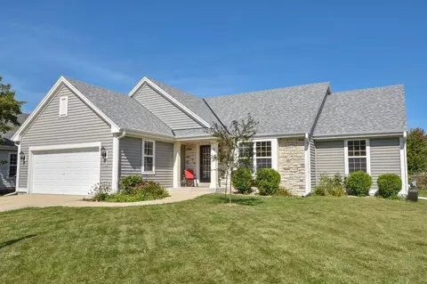 1718 Prairie, West Bend, WI 53095