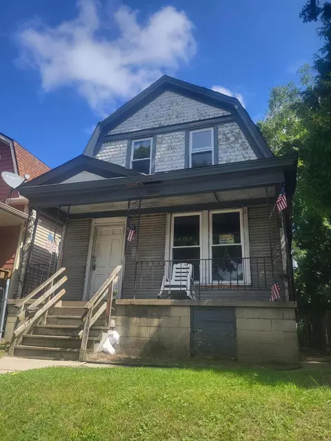 1224 S 25th, Milwaukee, WI 53204