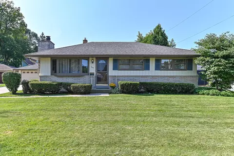 1245 W Bel Ayr, Waukesha, WI 53188