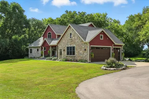 w2648 Wisconsin 20, East Troy, WI 53120