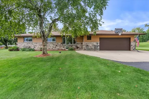 16325 Overhill, Brookfield, WI 53005