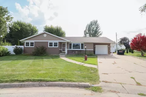 131 Kens, West Salem, WI 54669